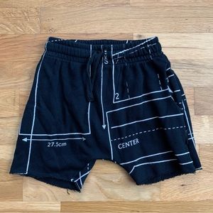 Nununu Rounded Sewing Pattern Shorts (Size 3-4)